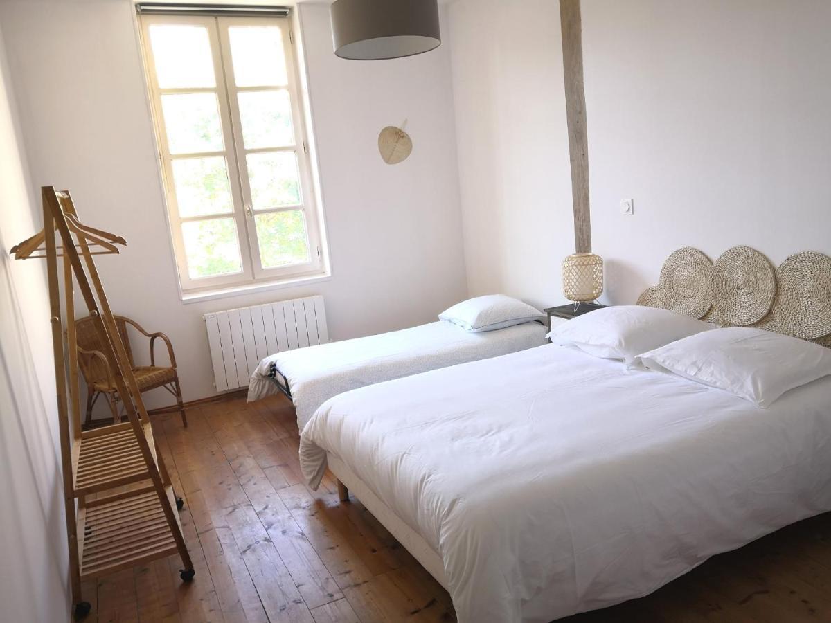 מונפלאנקן Maison De Charme Spacieuse, Terrasse Et Vue Sur La Place מראה חיצוני תמונה